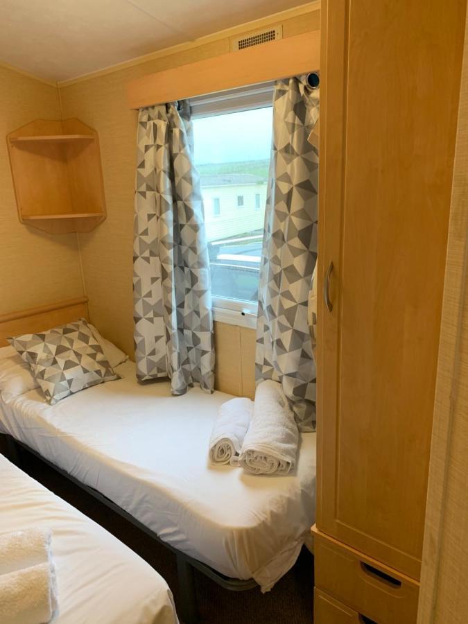 Newquay Bay Porth Caravan Hotel Bagian luar foto
